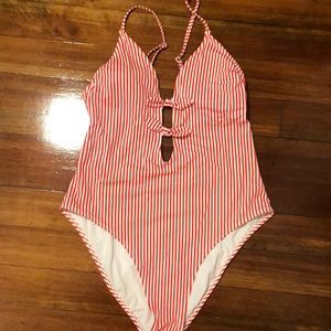 Padded red and white striped one piece bathing suit. Size XL. Great condition.